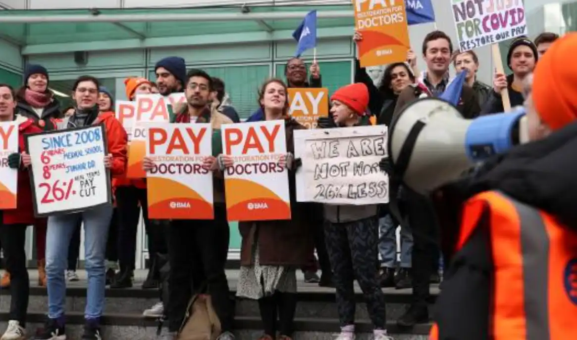 Avustralya’da 16 yaş altına sosyal medya yasağı